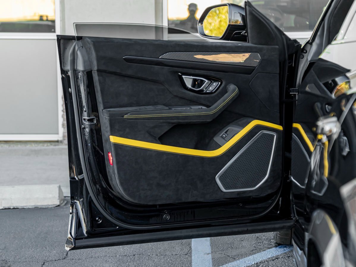 Used 2024 Lamborghini Urus Performante image 11