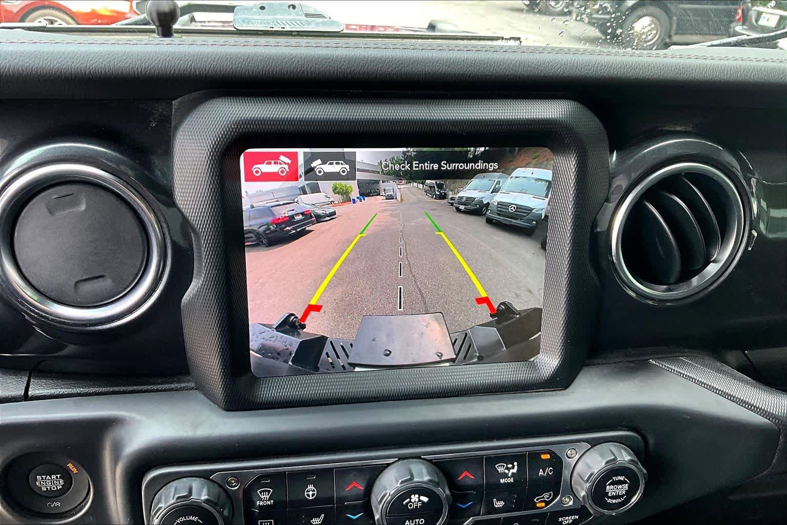 Used 2023 Jeep Wrangler Unlimited Rubicon 392 w/ Trailer Tow Package AWD/4WD image 27