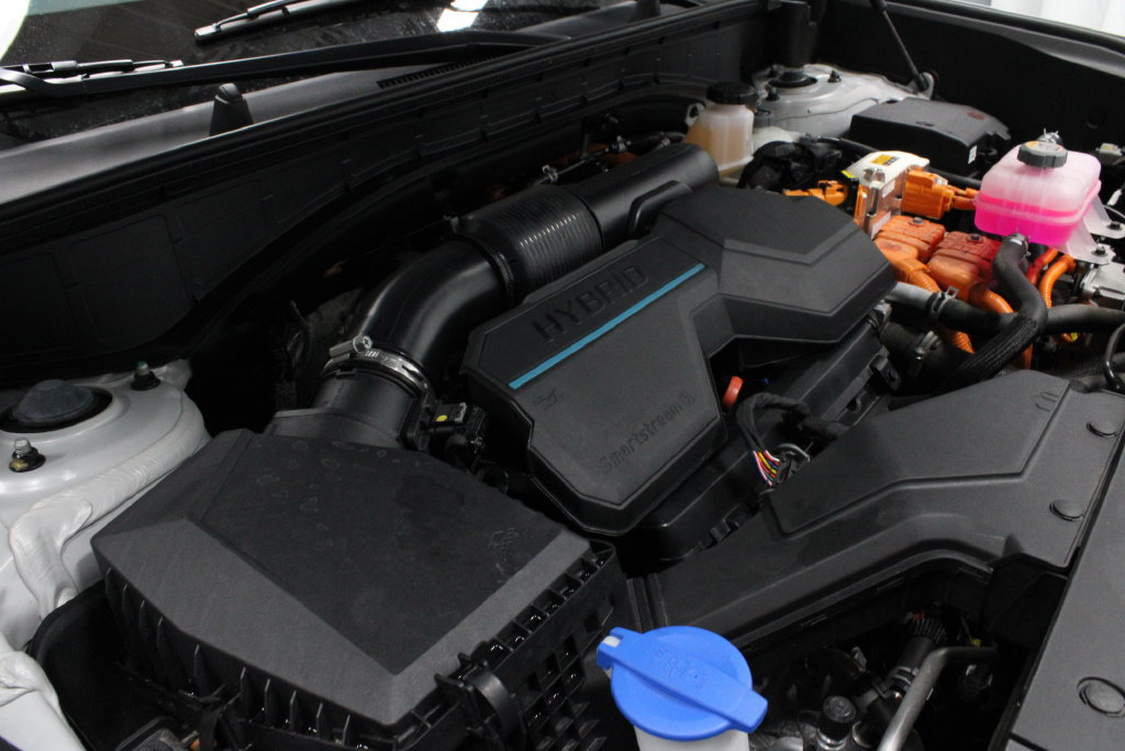 Used 2025 Hyundai Santa Fe SEL AWD/4WD image 14