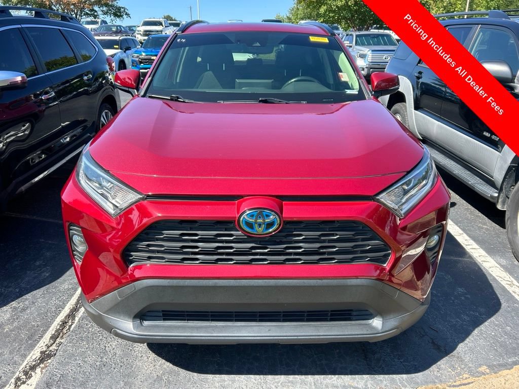 Used 2019 Toyota RAV4 XLE w/ Convenience Package AWD/4WD image 13