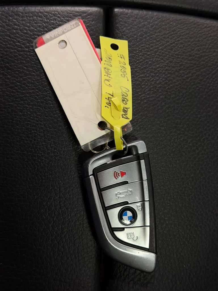 Used 2019 BMW 740i w/ Executive Package RWD image 55