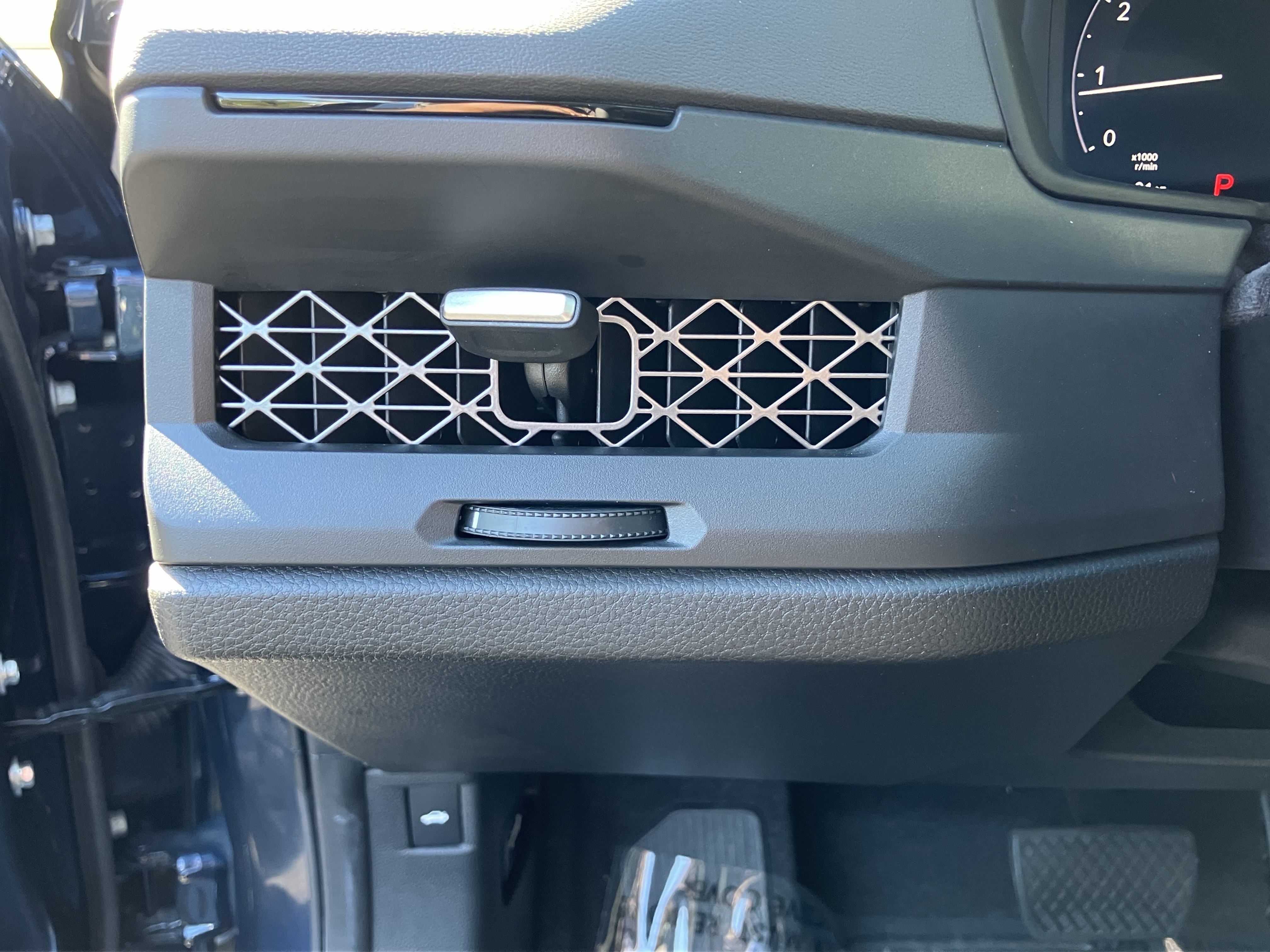 Certified 2024 Honda Accord EX image 19