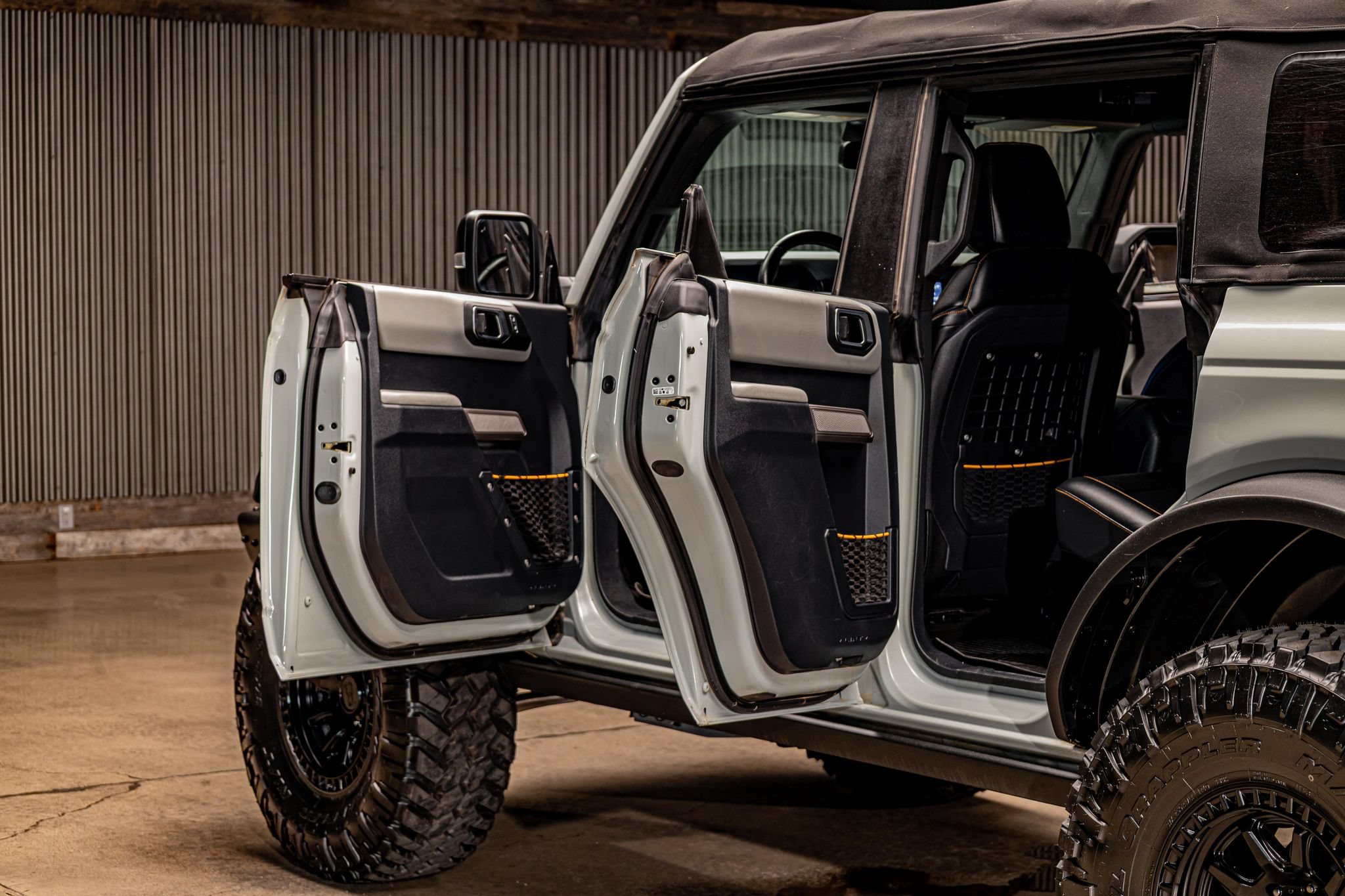 Used 2022 Ford Bronco Badlands AWD/4WD image 32