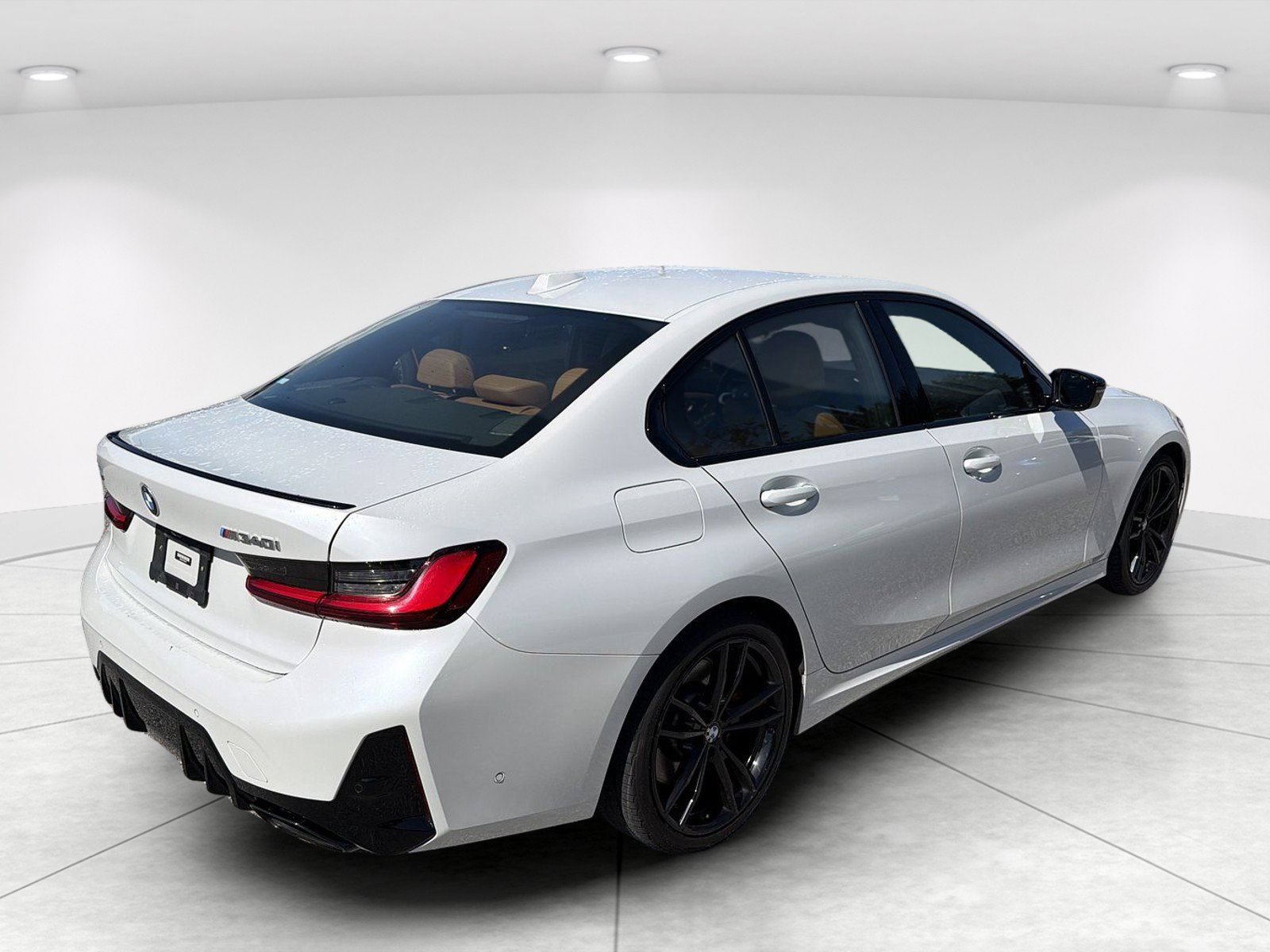 Used 2023 BMW M340i xDrive w/ Premium Package AWD/4WD image 4