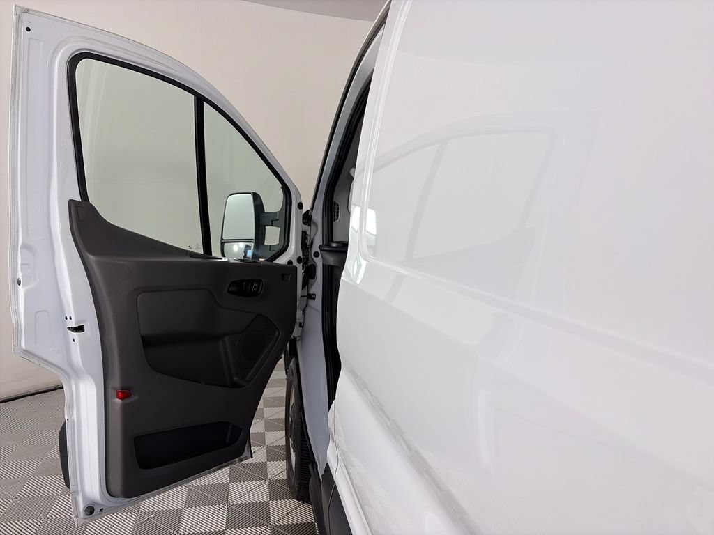 Certified 2023 Ford Transit 250 Low Roof RWD image 10