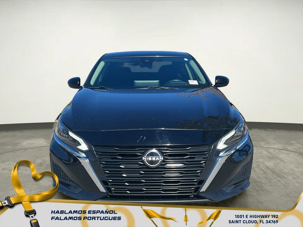 Used 2023 Nissan Altima 2.5 SV w/ SV Premium Package image 9
