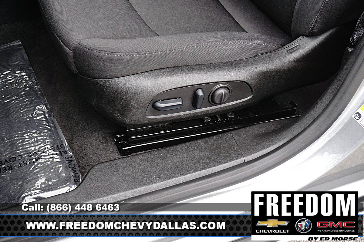 Used 2024 Chevrolet Malibu LT FWD image 30