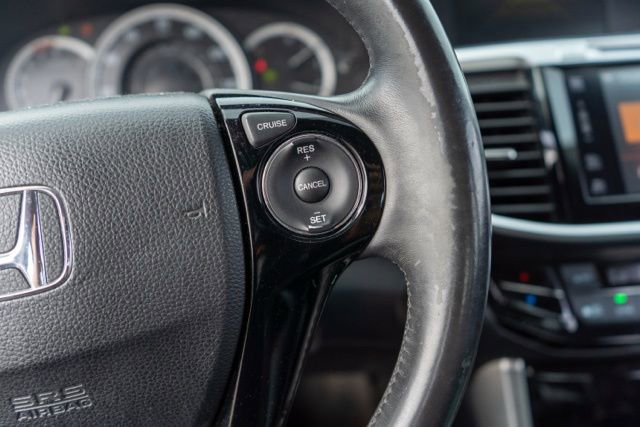 Used 2016 Honda Accord EX-L image 18