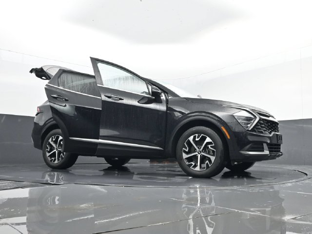 Used 2024 Kia Sportage EX AWD/4WD image 32