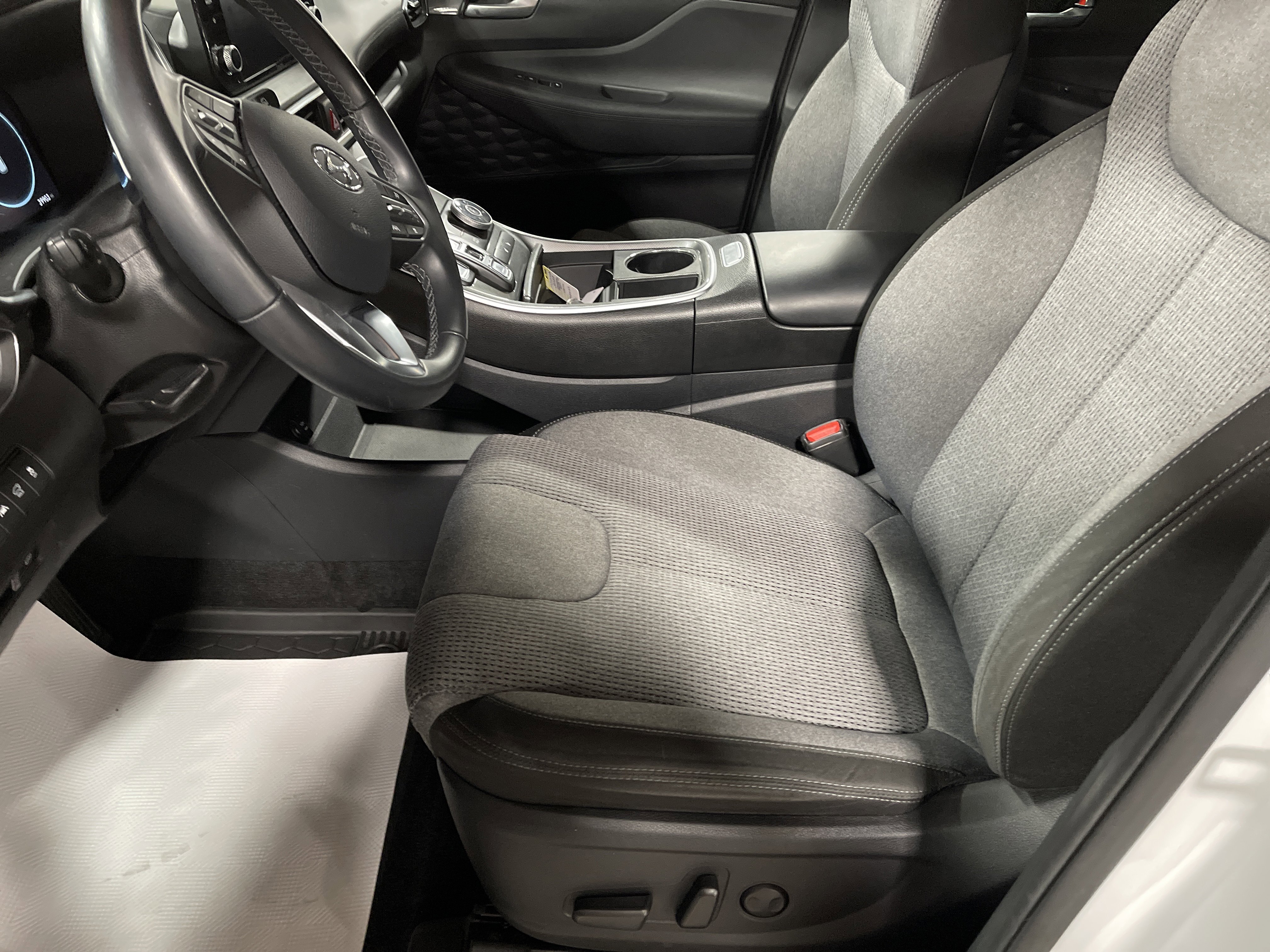 Used 2022 Hyundai Santa Fe Blue image 9