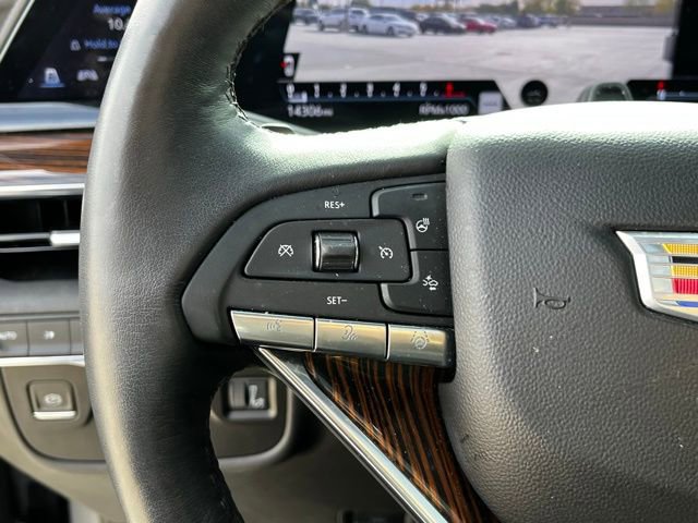 Used 2023 Cadillac Escalade Premium Luxury image 24