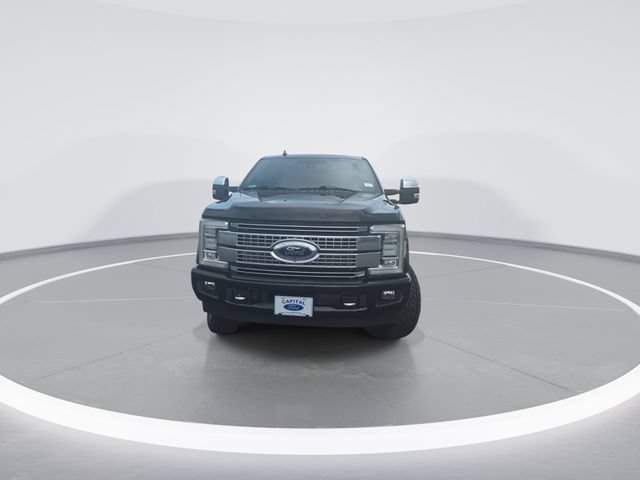 Used 2019 Ford F250 Platinum w/ Platinum Ultimate Package AWD/4WD image 3