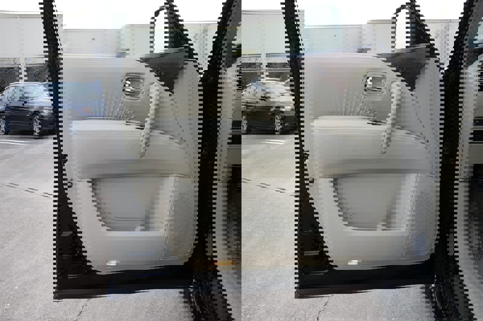 Used 2016 INFINITI QX80 2WD w/ Driver's Assistance Package image 17