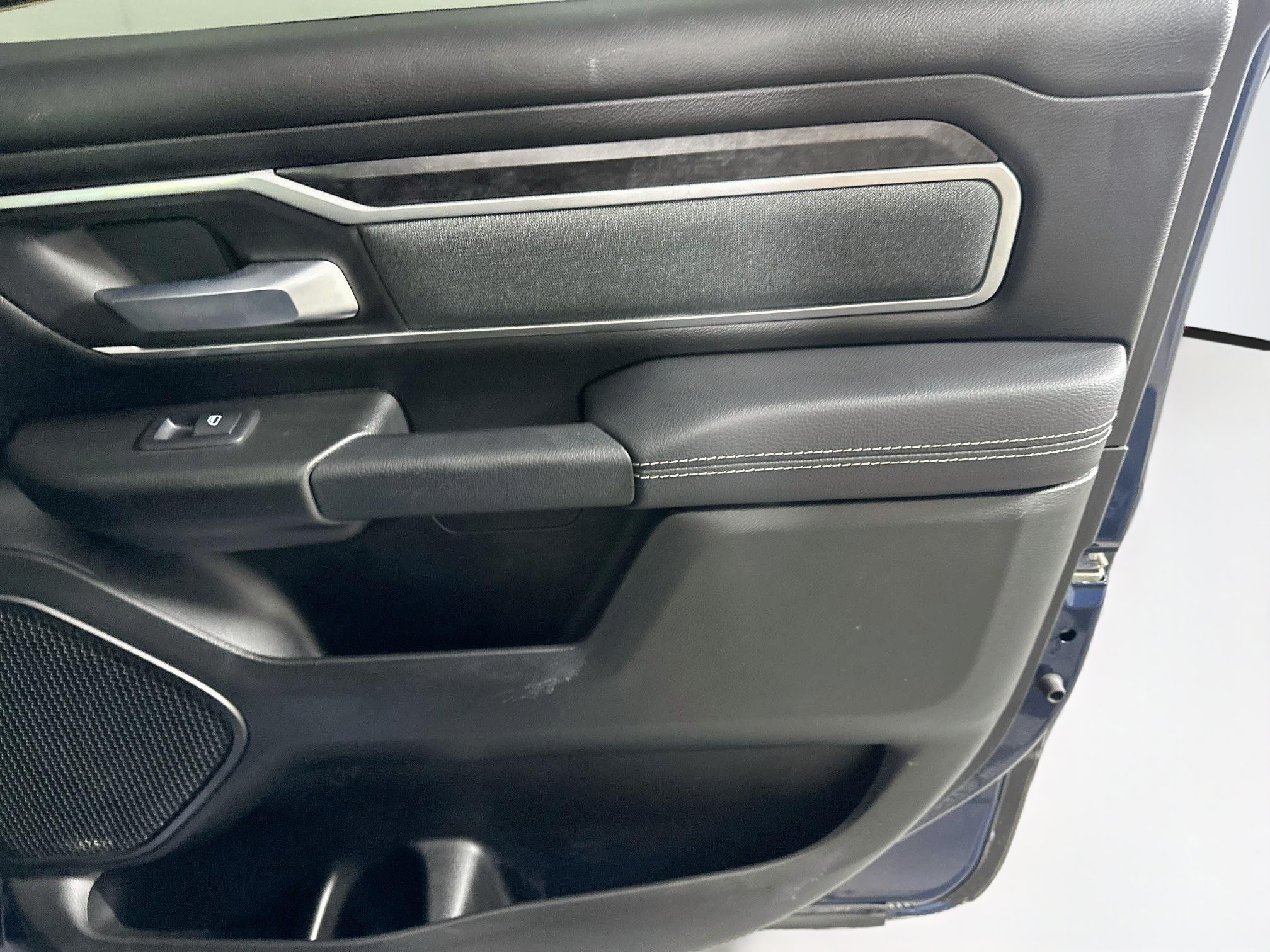 Used 2022 RAM 1500 Big Horn AWD/4WD image 29