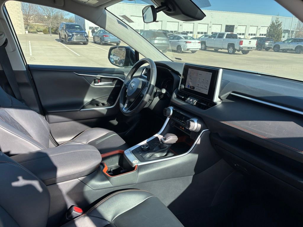 Used 2024 Toyota RAV4 Adventure image 17