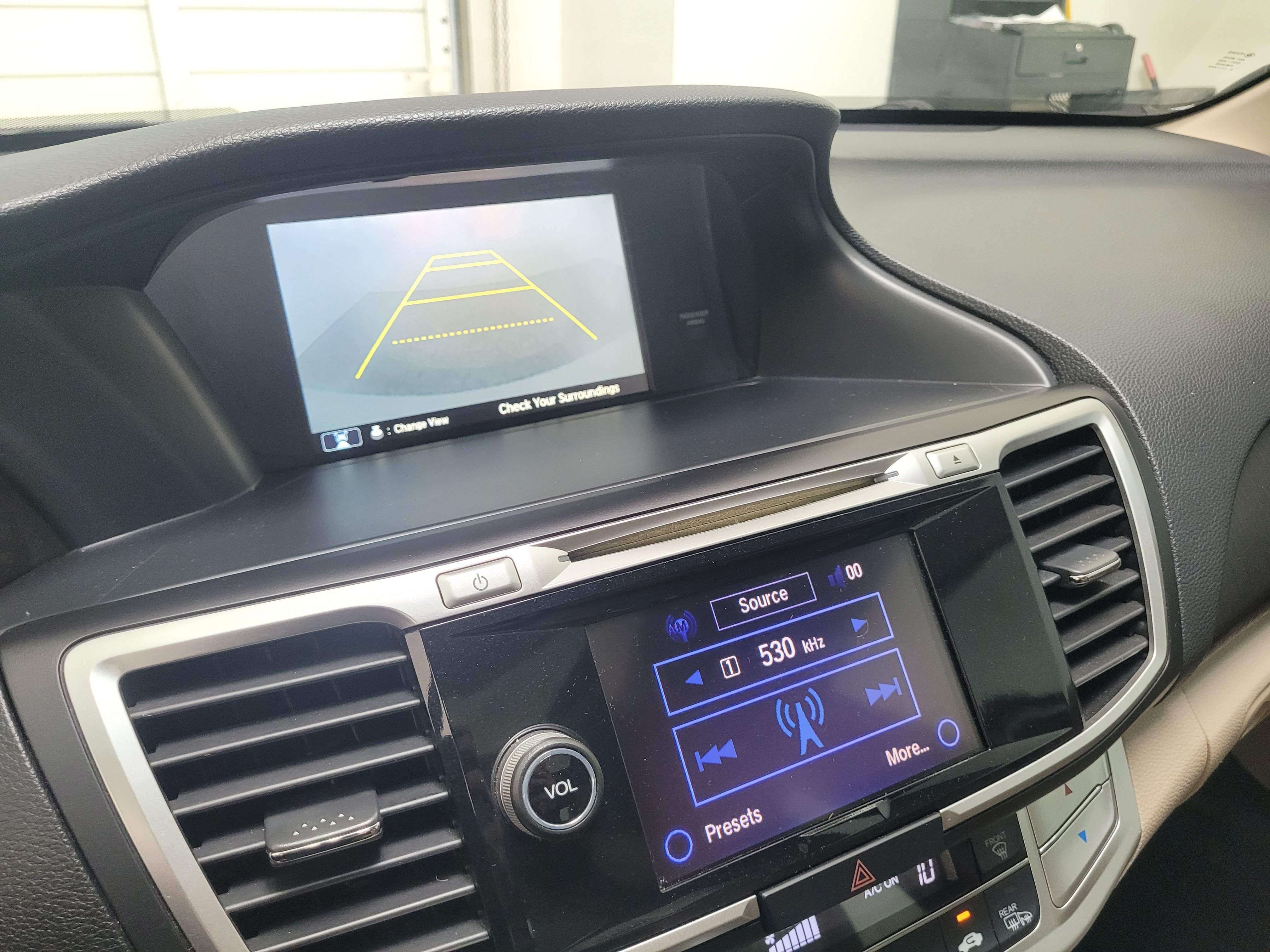 Used 2014 Honda Accord Touring image 26