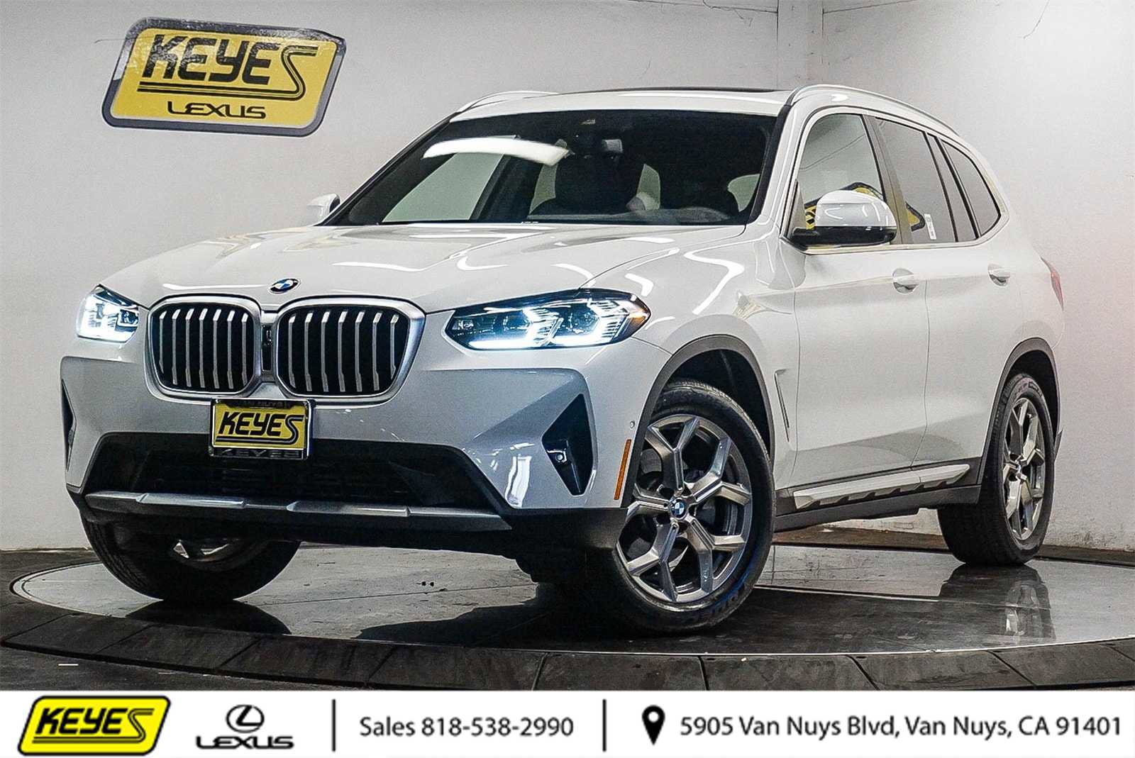 Used 2024 BMW X3 xDrive30i w/ Premium Package image 1