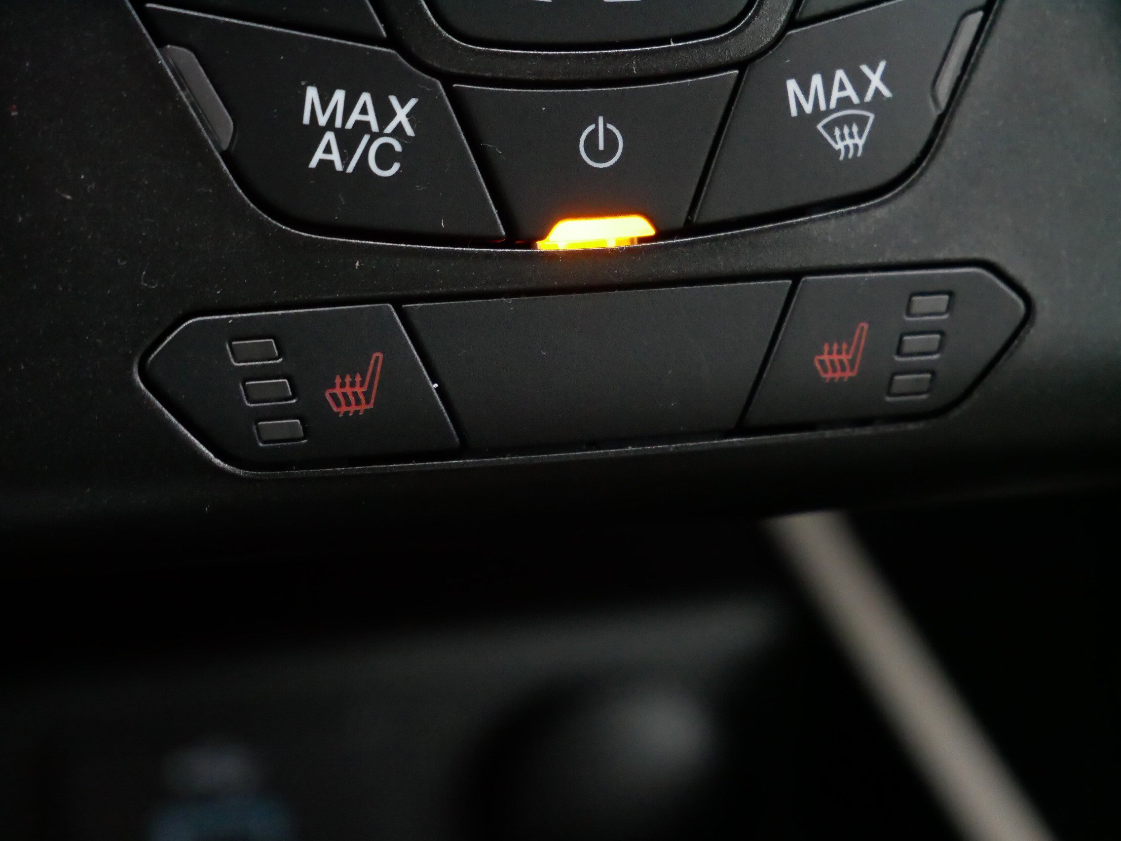 Used 2018 Ford Fusion SE image 28