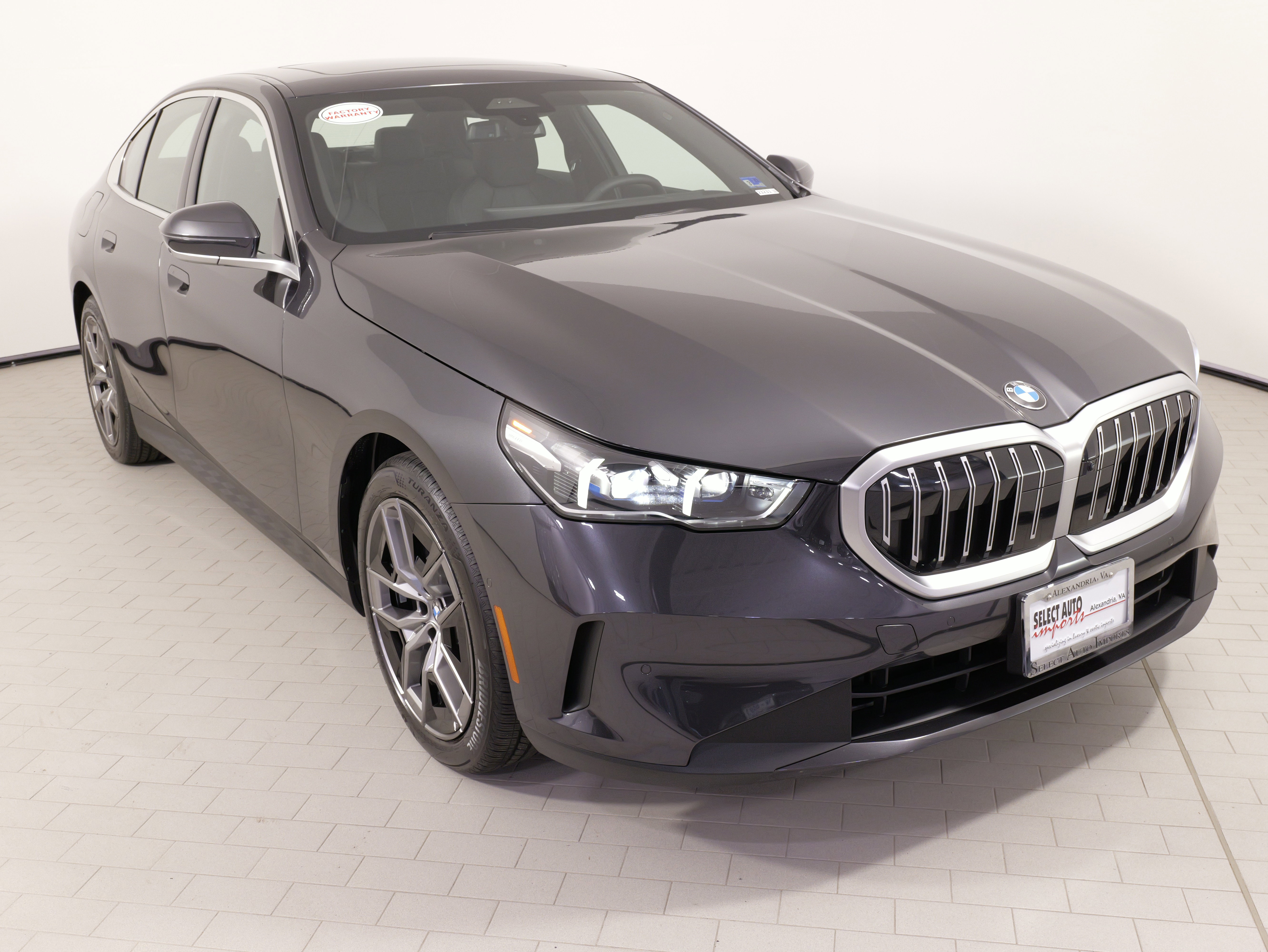 Used 2026 BMW 530i xDrive w/ Premium Package image 6