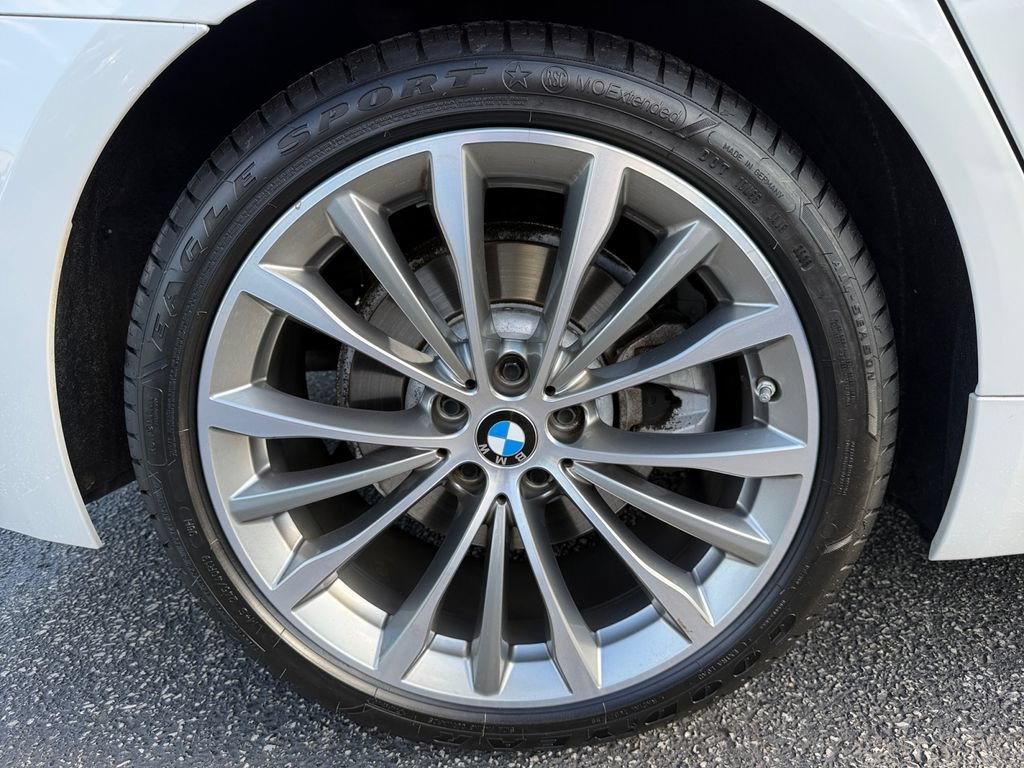 Certified 2023 BMW 530i xDrive w/ Convenience Package AWD/4WD image 17