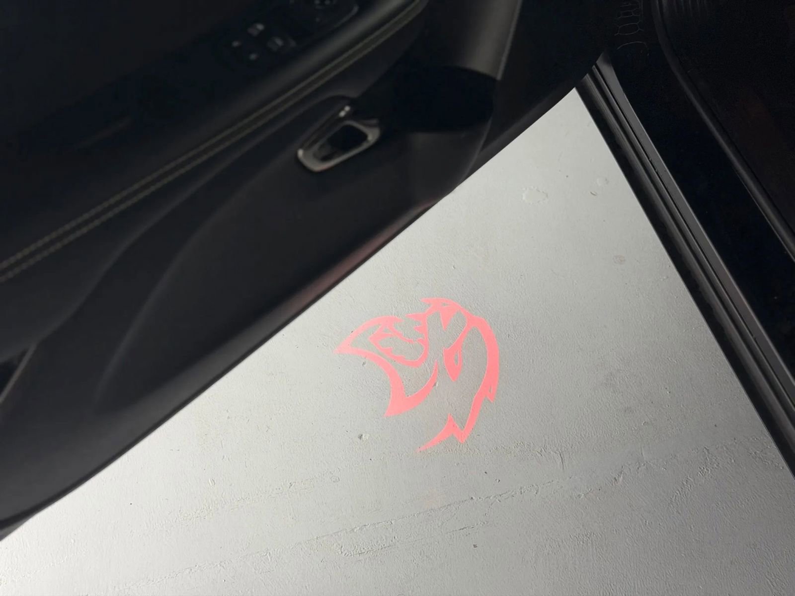 Used 2019 Dodge Challenger SRT Hellcat Redeye image 30