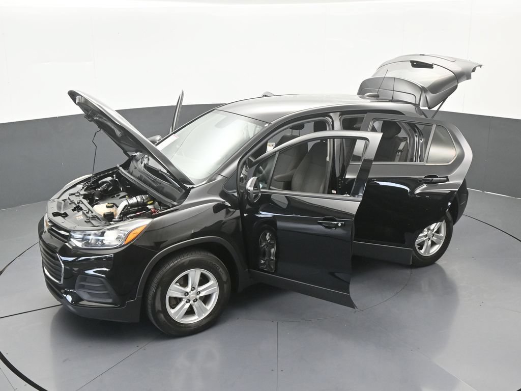 Used 2022 Chevrolet Trax LS w/ Tint and Cruise Package AWD/4WD image 48