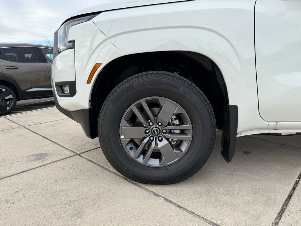 New 2025 Nissan Frontier SV w/ SV Convenience Package image 9