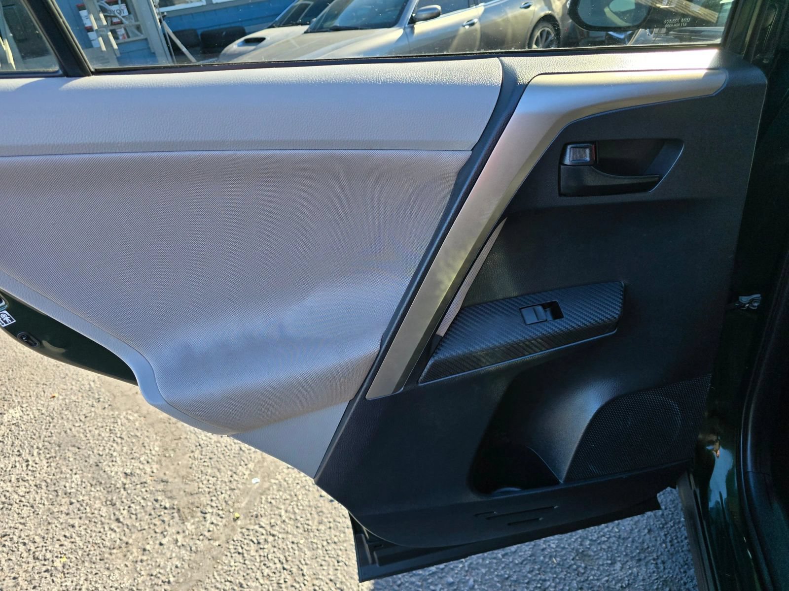 Used 2013 Toyota RAV4 XLE AWD/4WD image 16