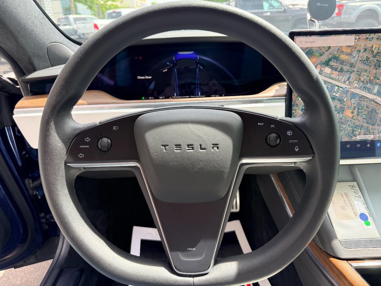 Used 2022 Tesla Model S image 18