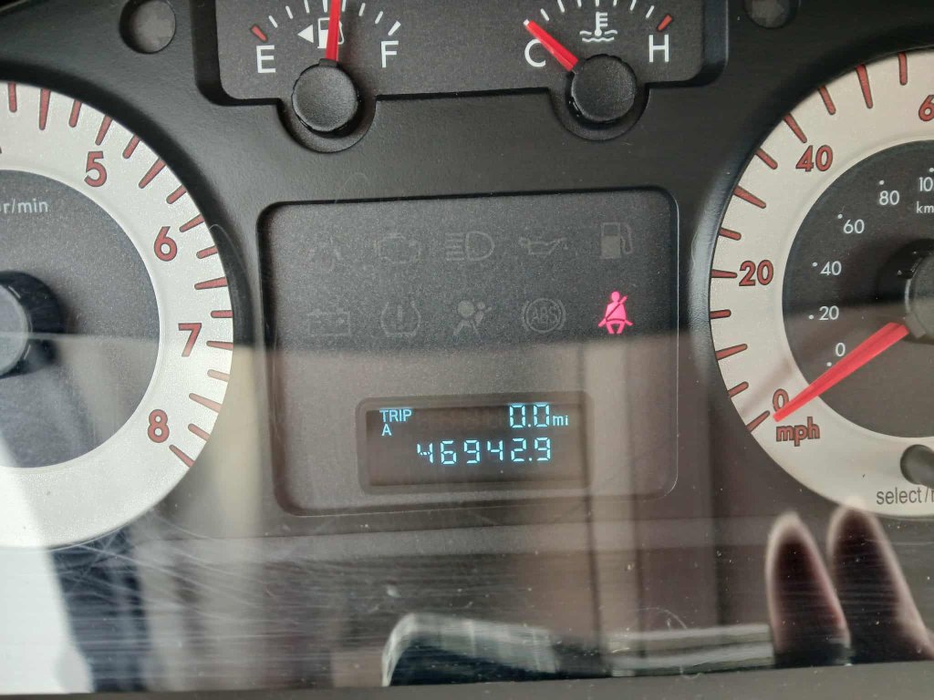 Used 2008 MAZDA Tribute i Sport image 13