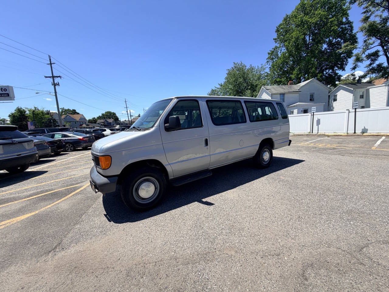 Used 2006 Ford E-350 and Econoline 350 XL RWD image 59