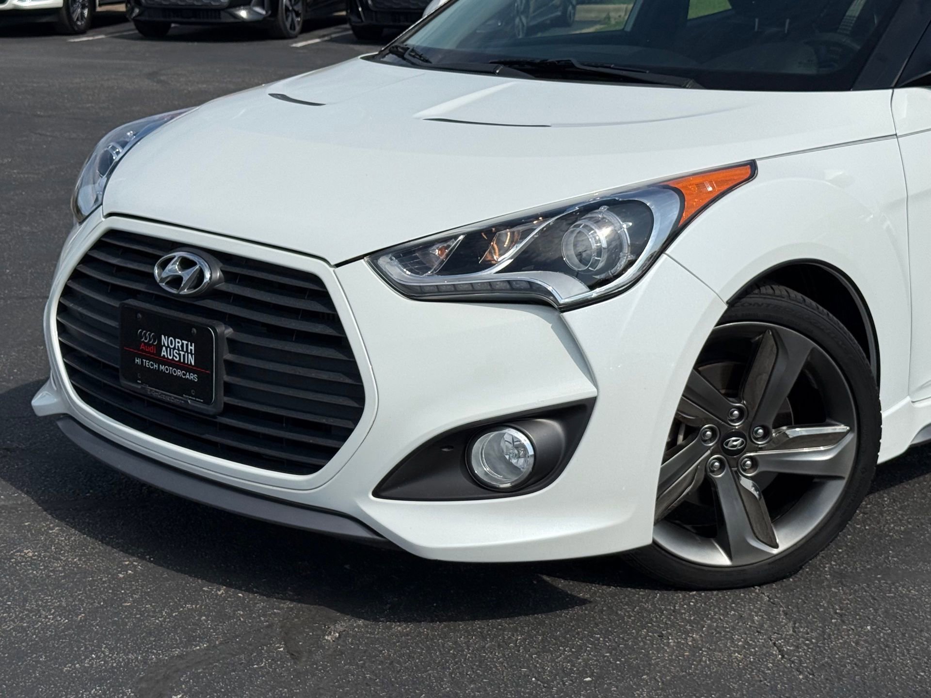 Used 2015 Hyundai Veloster Turbo w/ Option Group 04 FWD image 1
