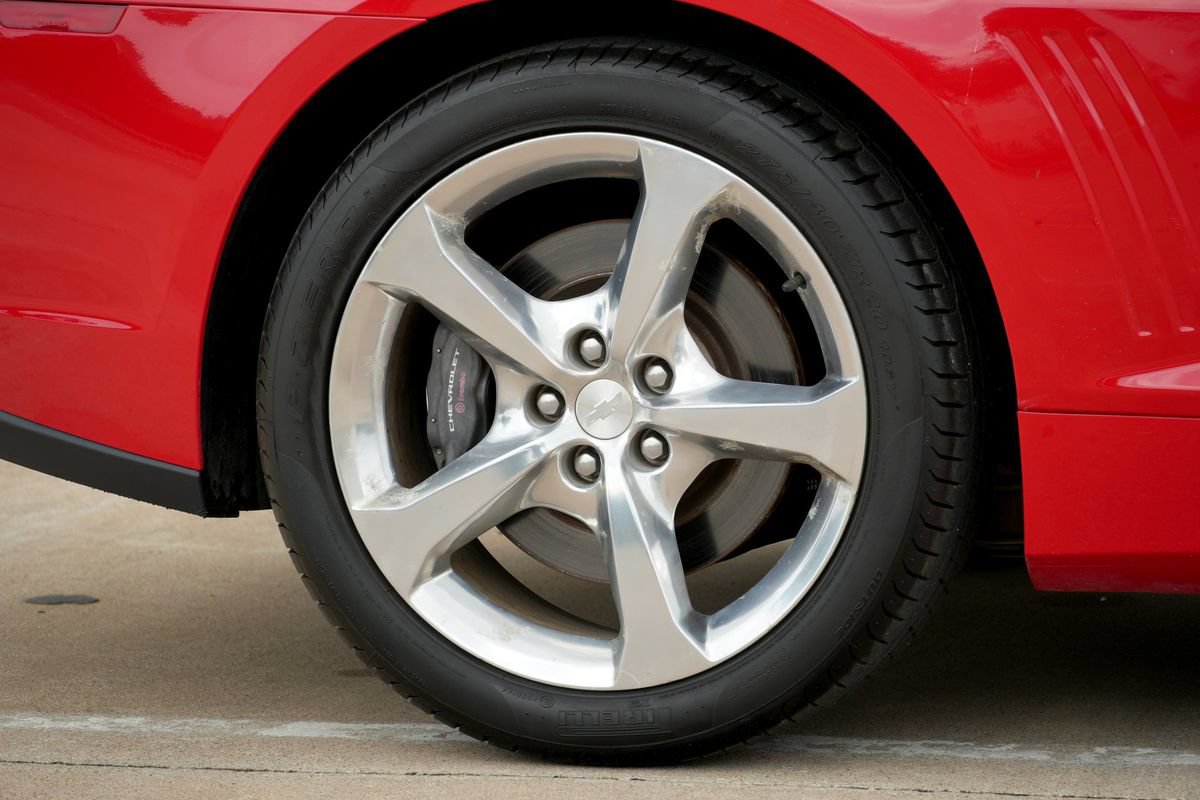 Used 2015 Chevrolet Camaro SS w/ RS Package RWD image 29
