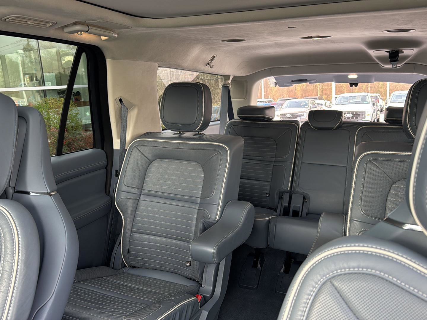Used 2023 Lincoln Navigator L Black Label image 27