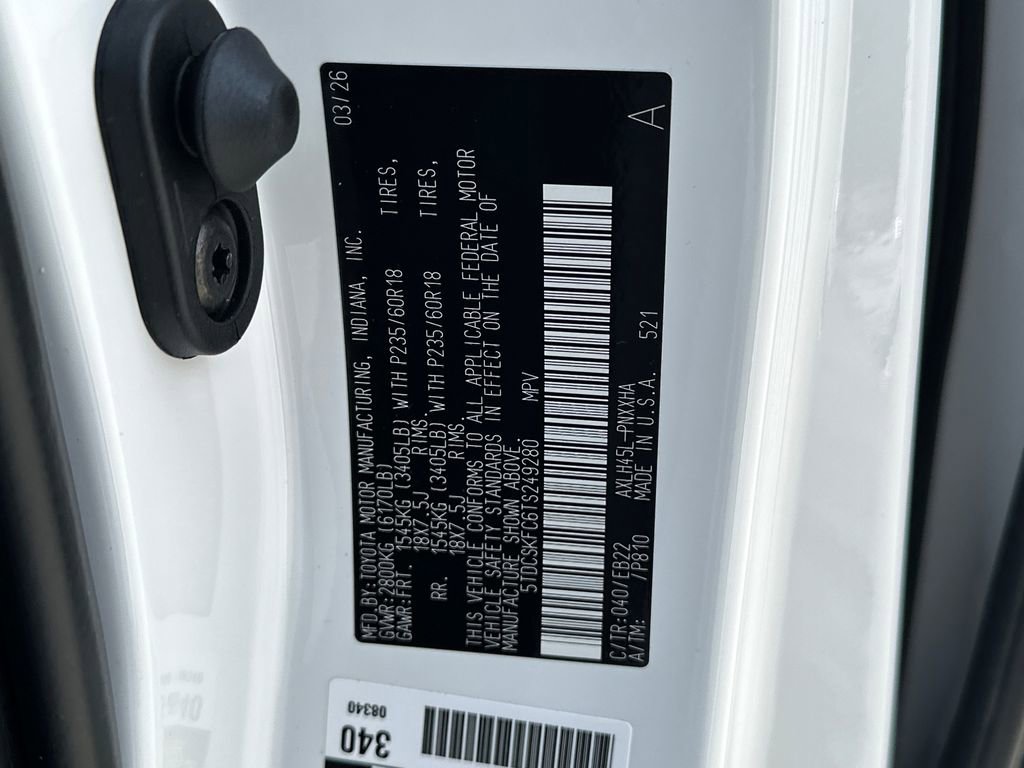 New 2026 Toyota Sienna XLE Woodland Edition image 33