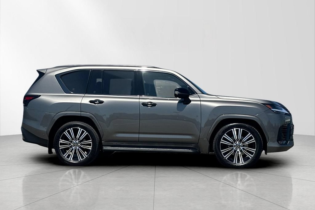 New 2026 Lexus LX 700h Luxury w/ Appearance Package AWD/4WD image 7