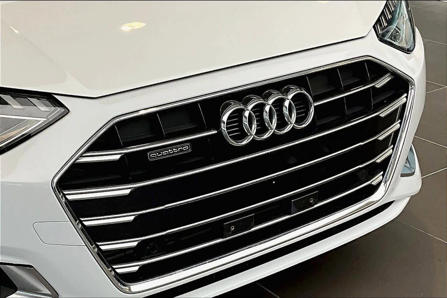 Used 2023 Audi A4 2.0T Premium w/ Convenience Package image 32