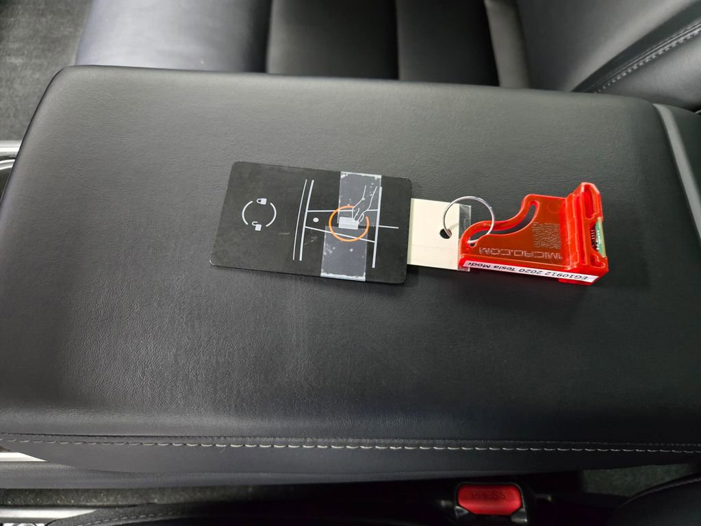 Used 2020 Tesla Model 3 Performance image 25