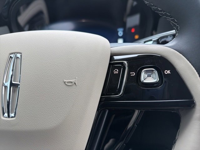 New 2026 Lincoln Corsair Premiere image 15