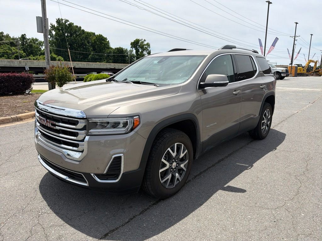 Used 2023 GMC Acadia SLE w/ Driver Convenience Package FWD image 12