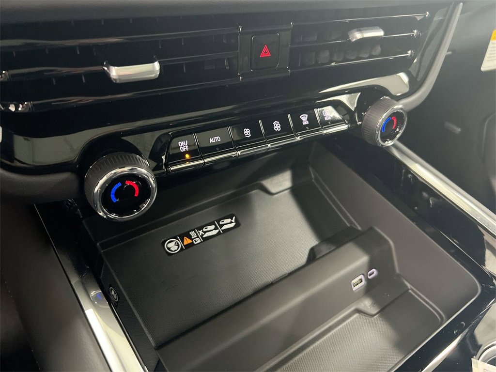 New 2026 Chevrolet Suburban Z71 w/ Z71 Off-Road Package image 16