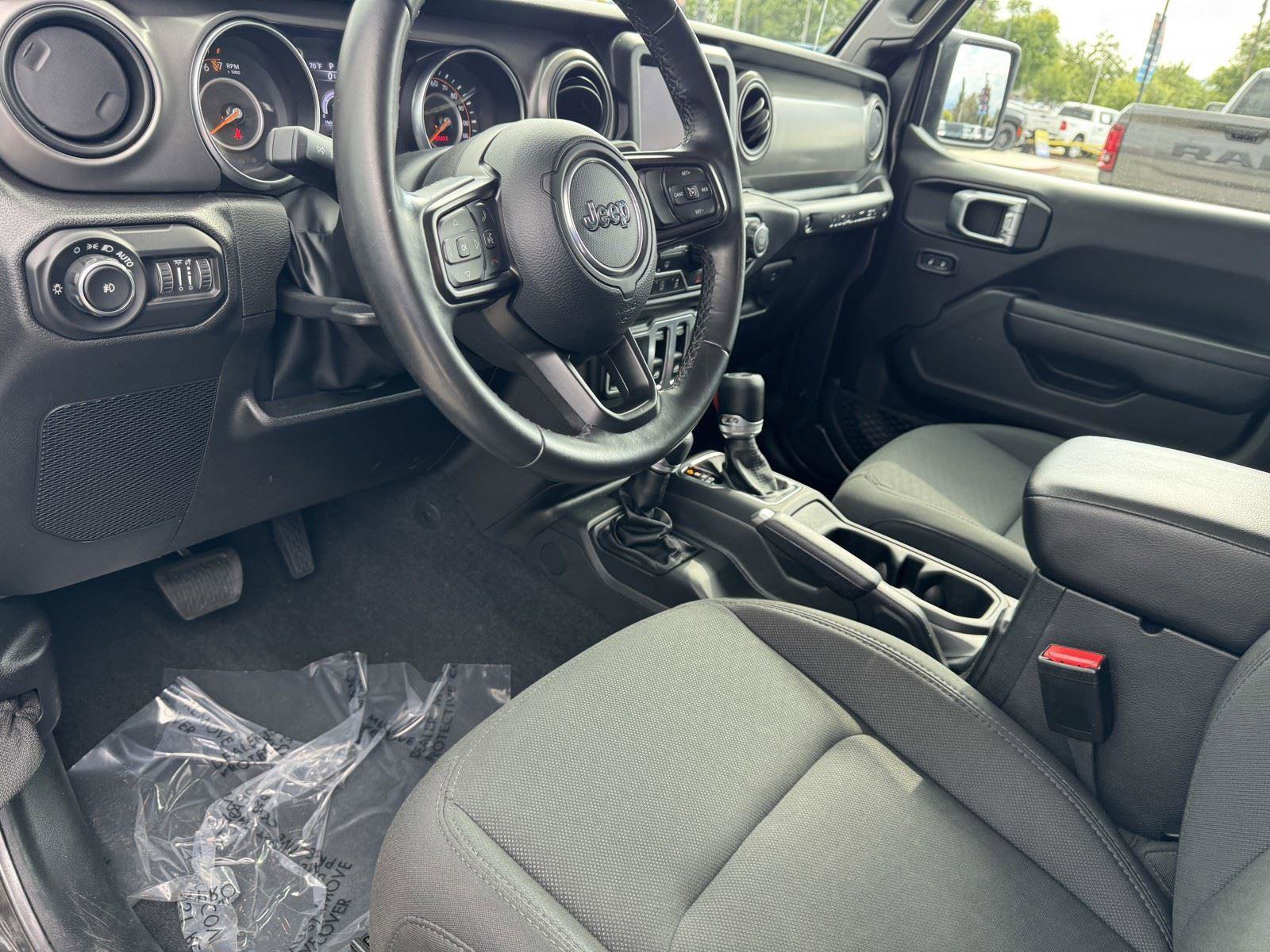 Used 2022 Jeep Wrangler Sport AWD/4WD image 10