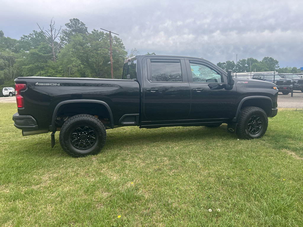 Used 2024 Chevrolet Silverado 2500 ZR2 w/ ZR2 Bison Edition image 9
