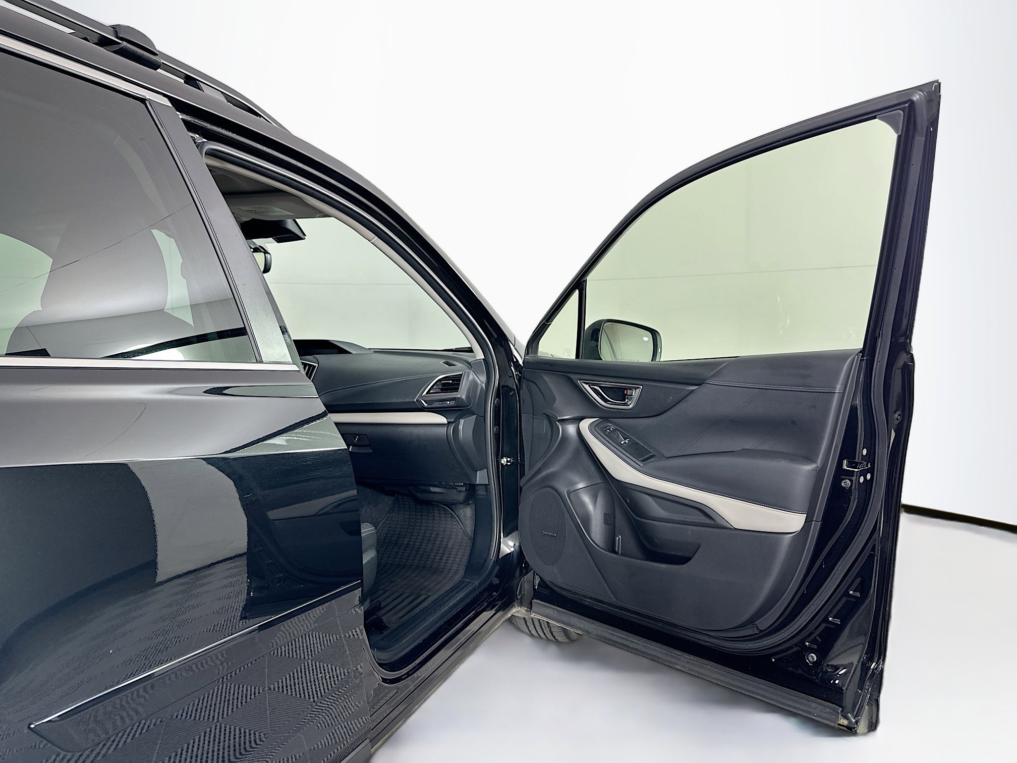 Used 2024 Subaru Forester Limited image 32