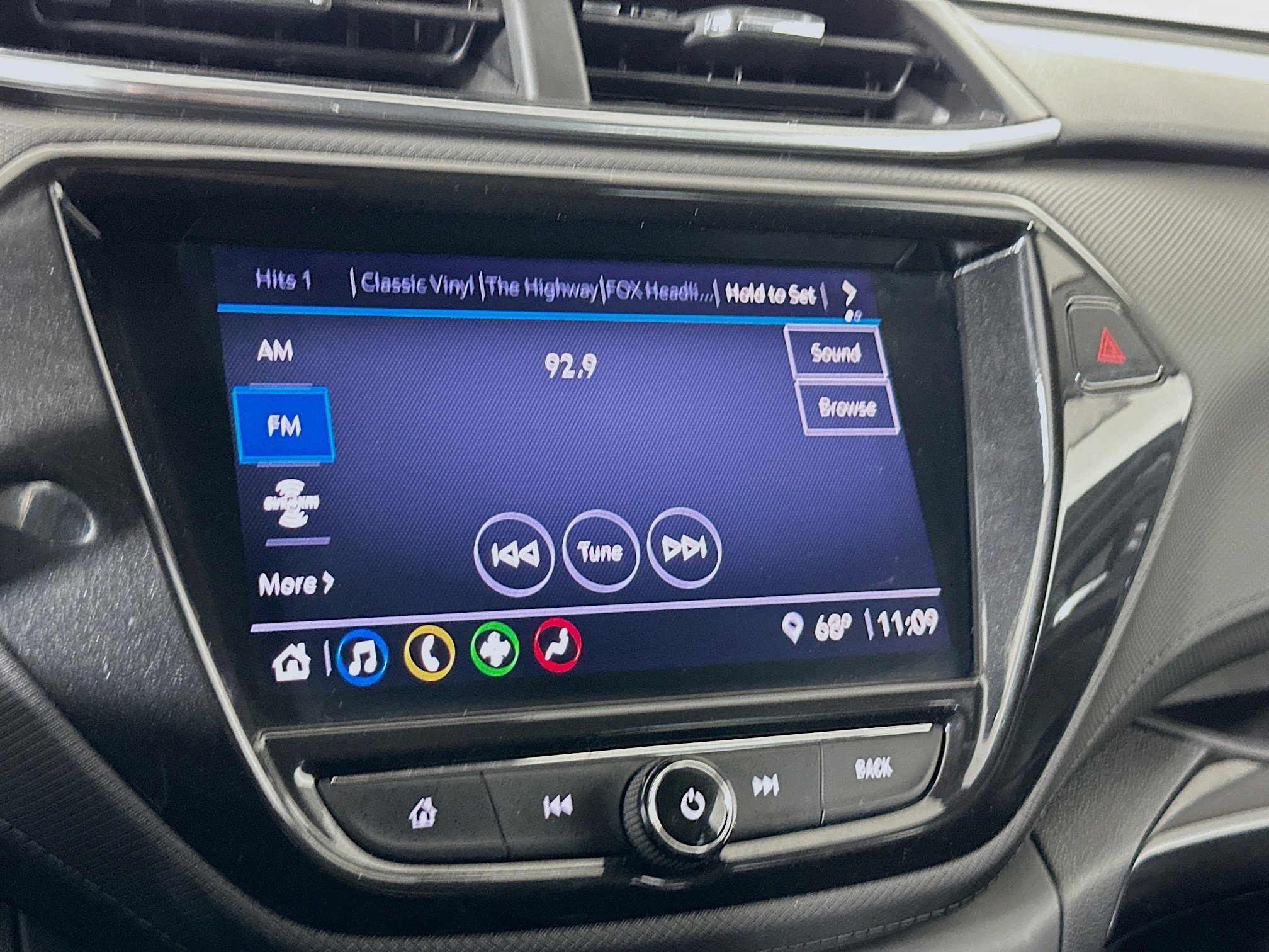 Used 2021 Chevrolet TrailBlazer LT w/ Convenience Package image 19