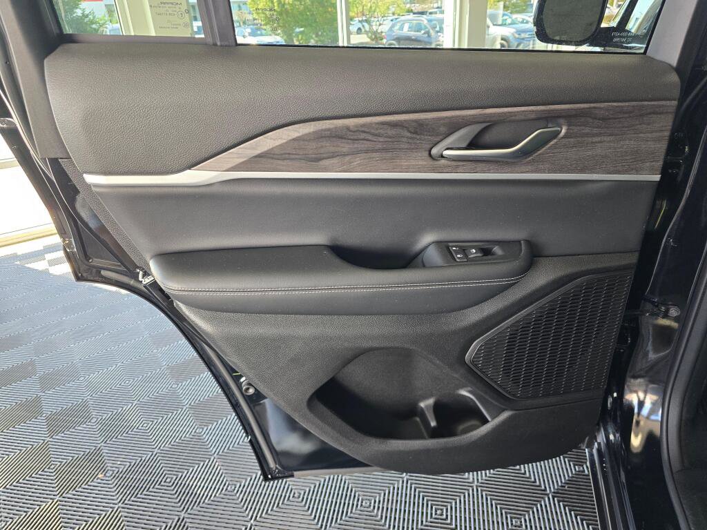 Used 2023 Jeep Grand Cherokee Limited w/ Trailer Tow Prep Group (B) image 38