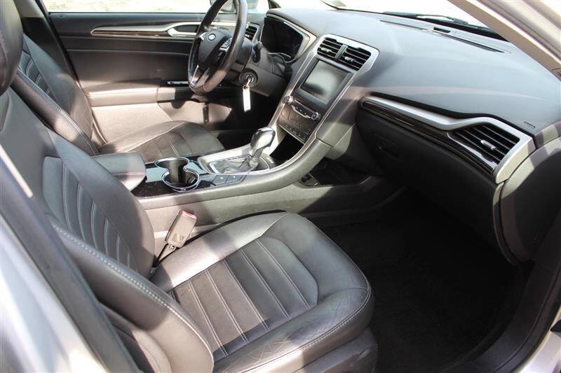 Used 2014 Ford Fusion Energi SE FWD image 22
