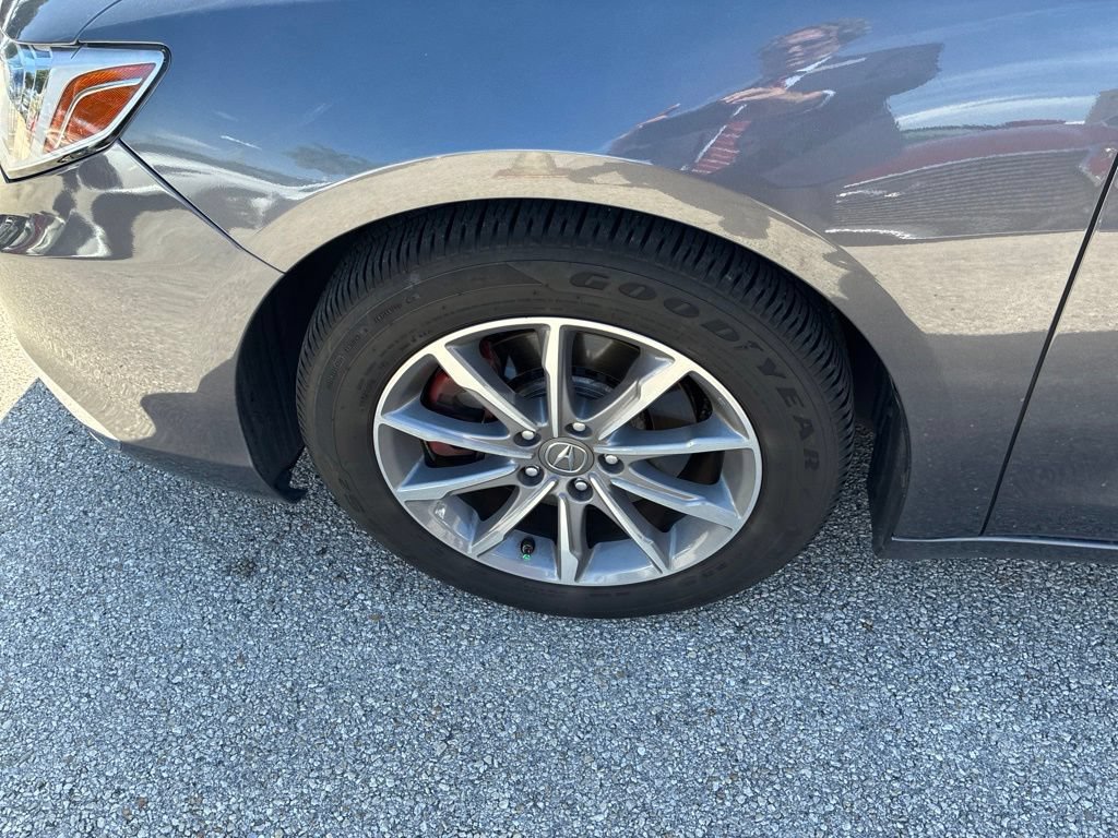 Used 2018 Acura TLX w/ Technology Package FWD image 11
