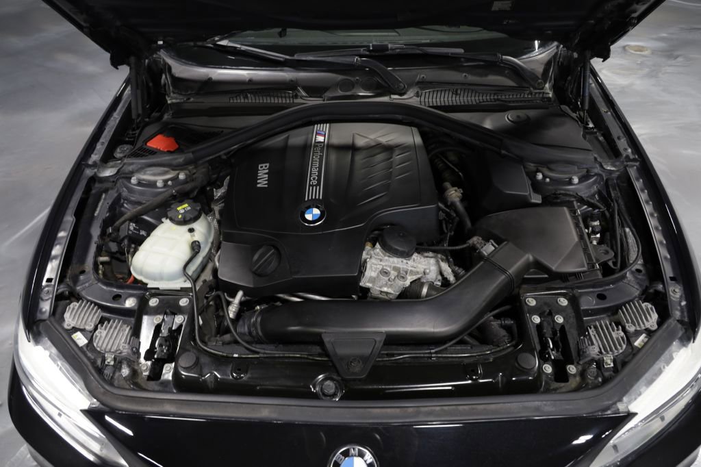 Used 2016 BMW M235i Coupe RWD image 26
