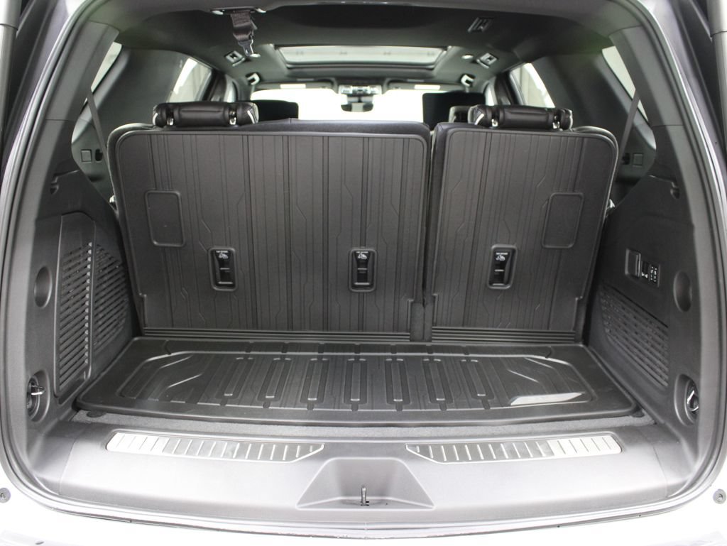 Used 2026 GMC Yukon AT4 Ultimate w/ LPO, Floor Liner Package AWD/4WD image 51